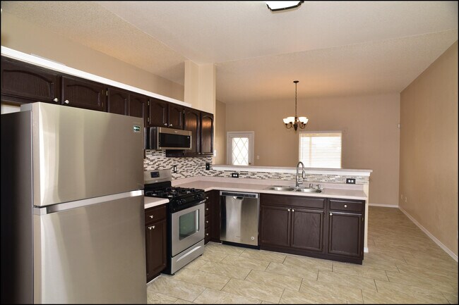 Building Photo - 14149 Warren Belin Dr