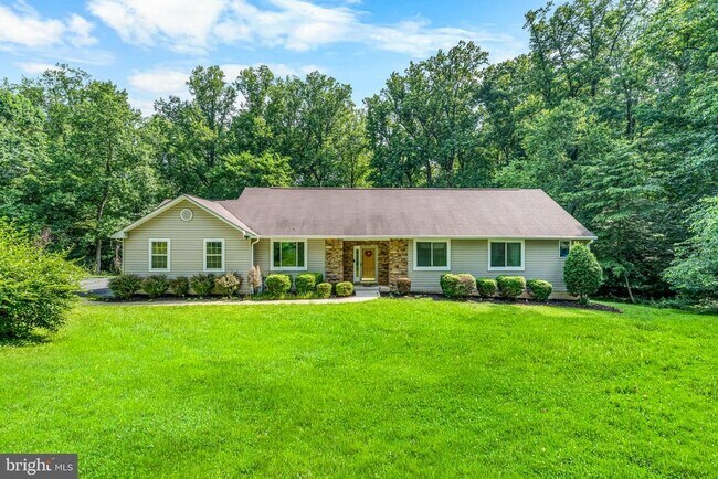 Building Photo - 10870 Hammond Dr