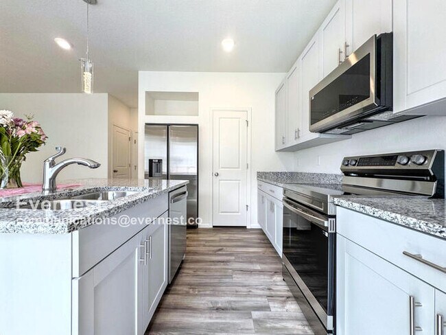 Building Photo - 3858 Riviera Ct