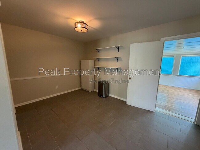 Building Photo - 5613 Indigo Rd