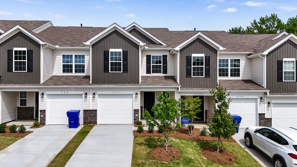 Building Photo - 717 McKissick Dr