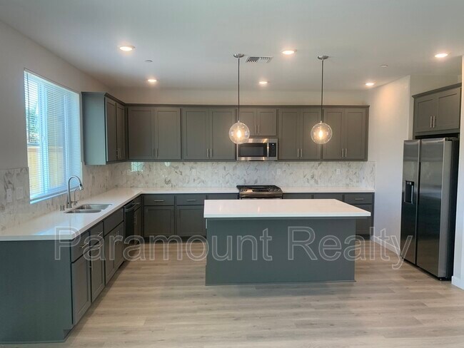 Building Photo - 886 Shearwater Rd