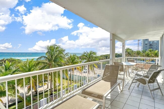 Building Photo - 9341 Collins Ave