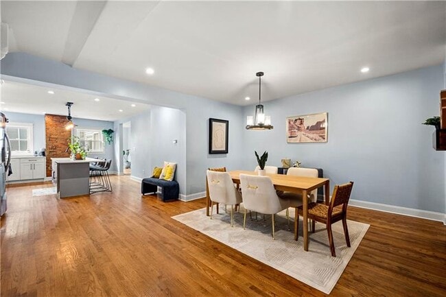 Building Photo - 1207 Linden Pl