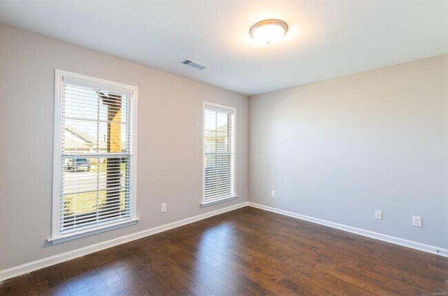 Building Photo - 7119 Birch Creek Trail