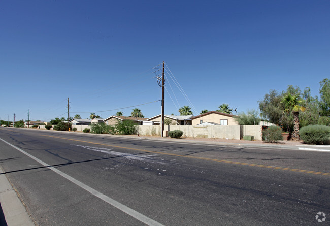 Building Photo - Chandler Meadows