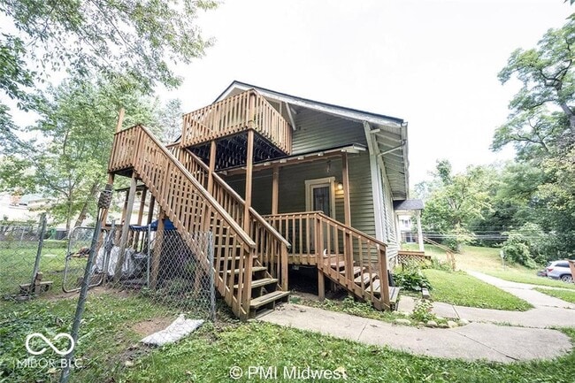 Building Photo - 395 E Main St