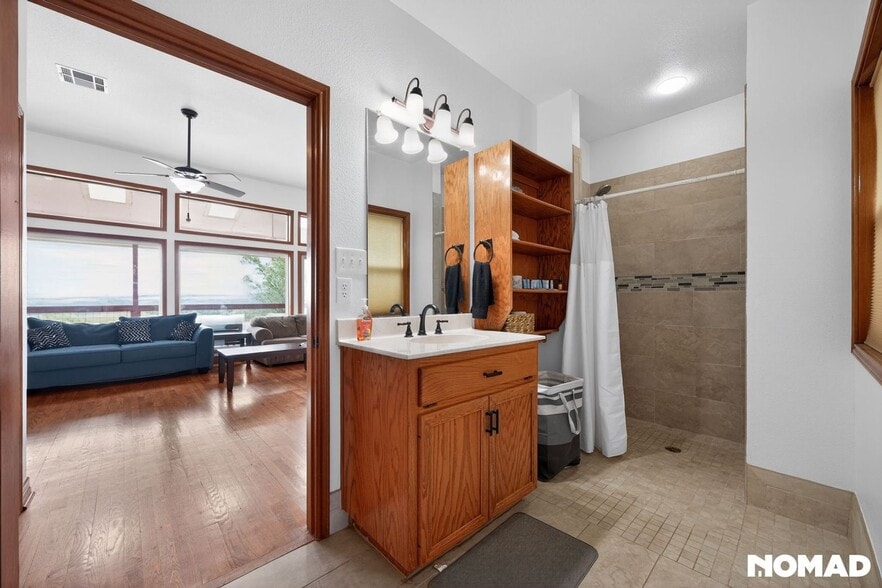 Building Photo - 13217 N Ridge Cir