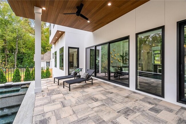 Building Photo - 19 Spruell Springs Rd