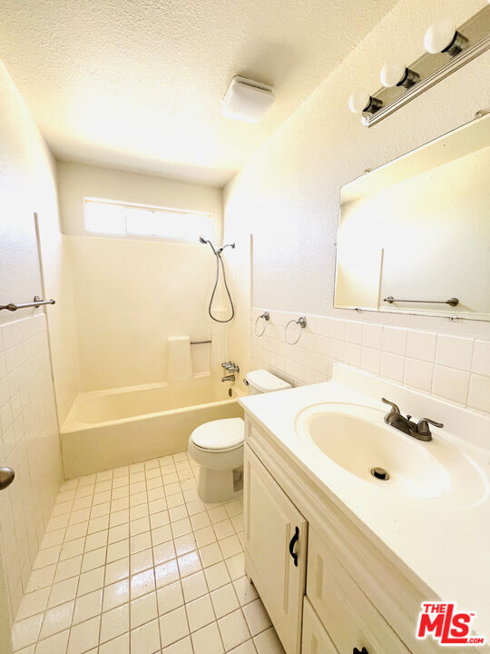 Building Photo - 6688 National Park Dr