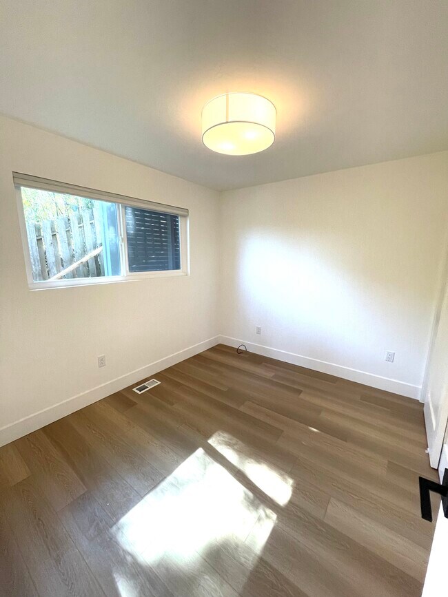 Guest Bedroom - 239 Corte Madera Ave