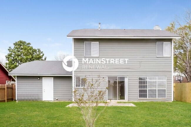 Building Photo - 3 Bedroom Pet-Friendly Home in San Antonio, TX with Main Street Renewal