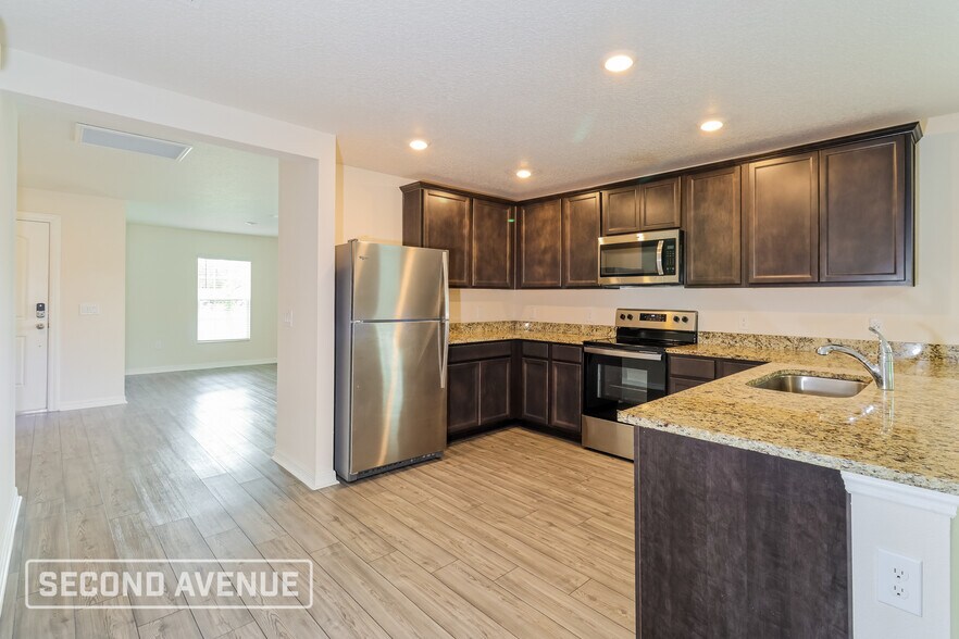 Building Photo - 1195 Siboney St NW