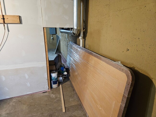 Building Photo - Charming 4BR/2.5BA Home in Historic Washington, MO - Walk to the Riverfront!