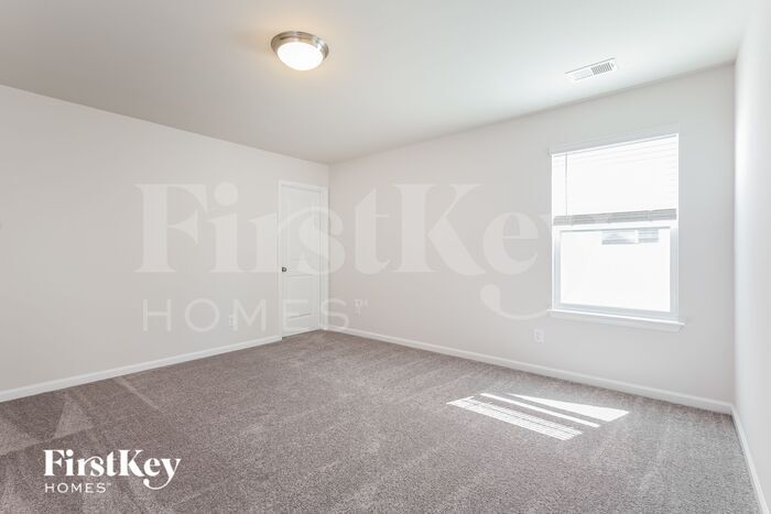 Building Photo - 616 Goldburn Wy
