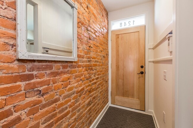 Building Photo - Newly Renovated Home For Rent - Brewerytown