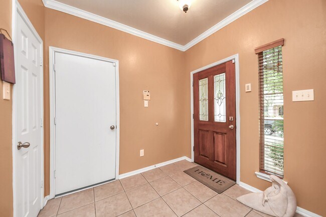 Building Photo - 8614 Riverbend Canyon Ln