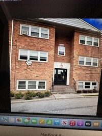 Building Photo - 464 N Corona Ave
