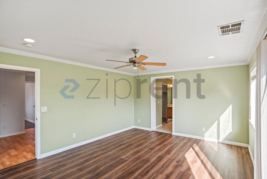 Building Photo - 3142 Boulders Ct