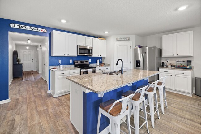 Building Photo - 1016 Limpkin St