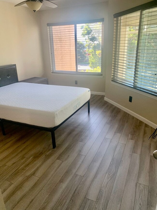 Building Photo - Remodeled, Upstairs 2BD / 1BA Condo Less Than 1/2 Mile From the Beach