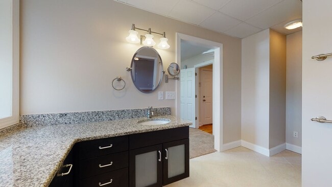 Building Photo - 236 Chatham St