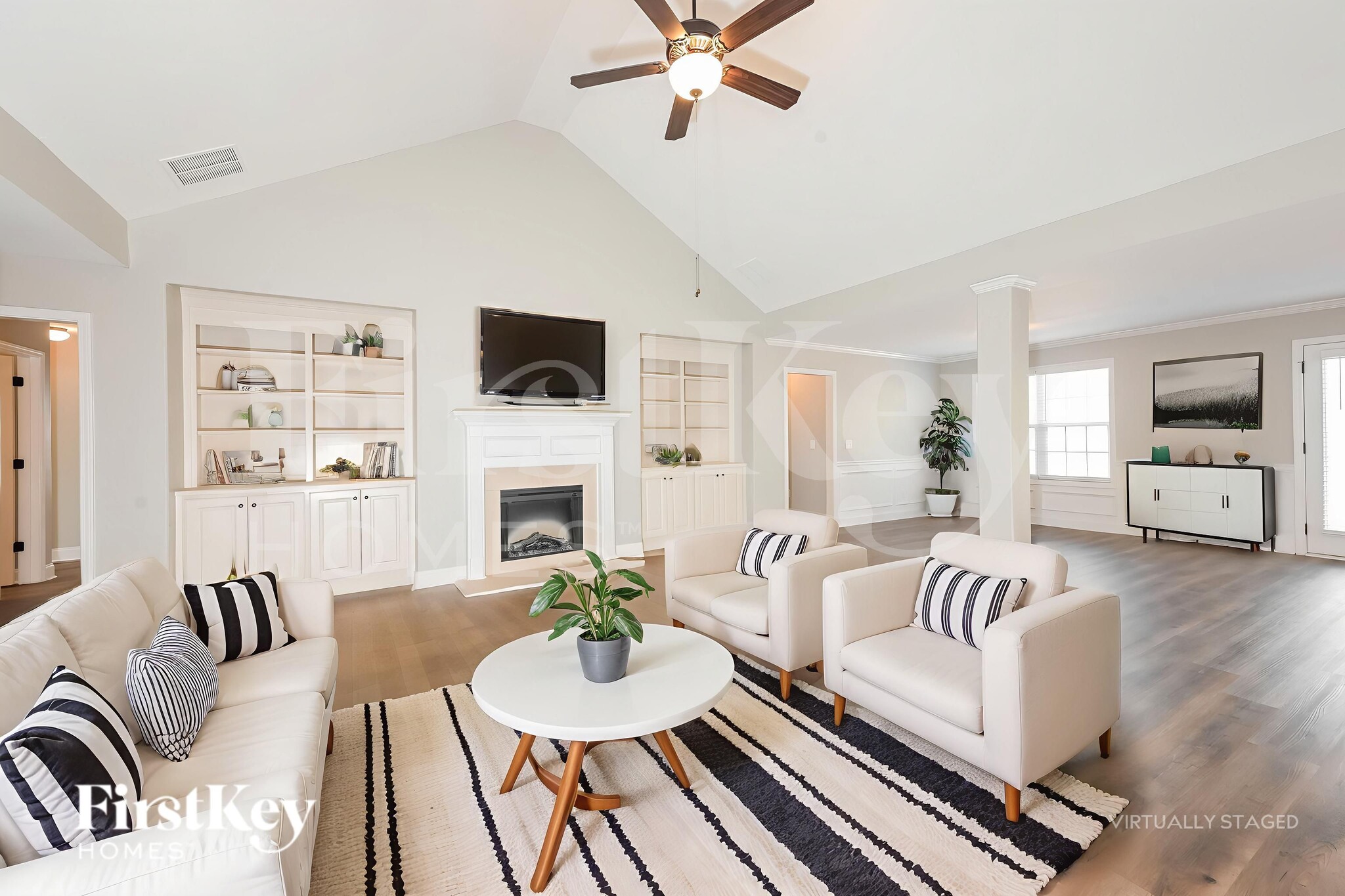 Building Photo - 1921 Roxey Ln