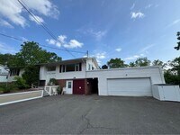 Building Photo - 137 Honness Ln