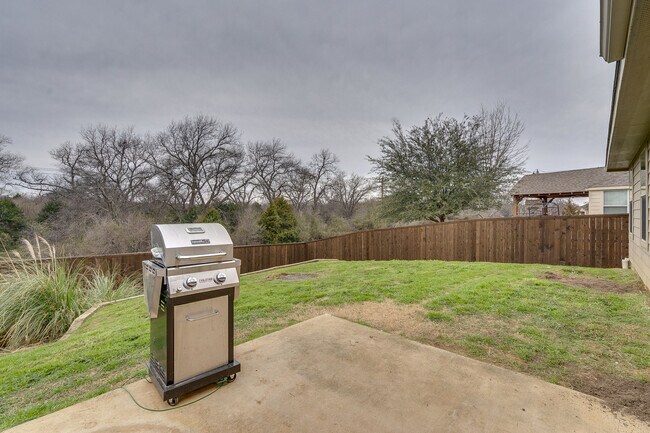 Building Photo - 108 Durango Dr