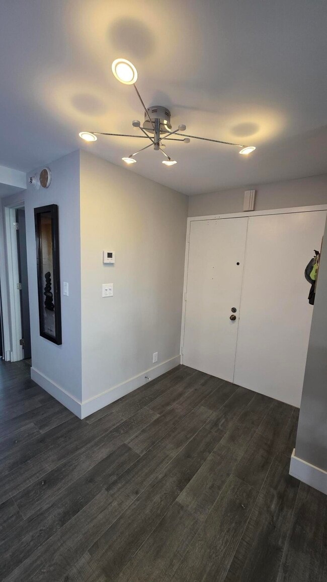 Building Photo - 936 Intracoastal Dr