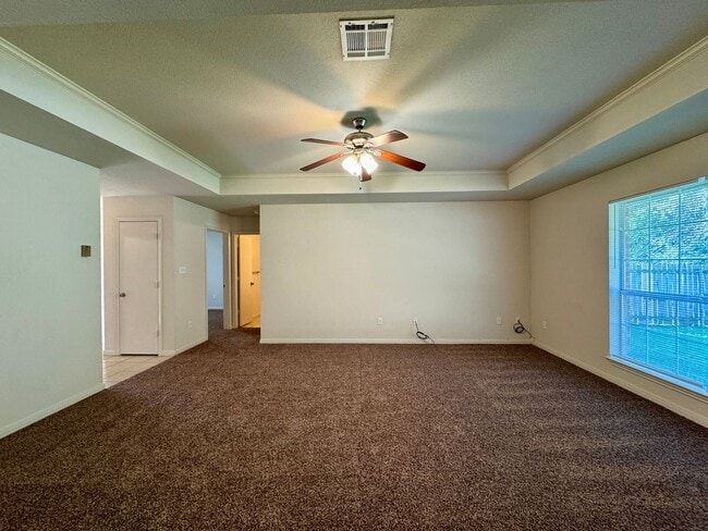 Building Photo - Duplex