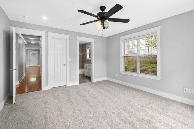 Building Photo - Bright & Cozy 3-Bedroom, 2-Bathroom Home with Fenced Yard!