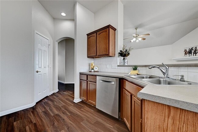 Building Photo - 317 McCoy Ln