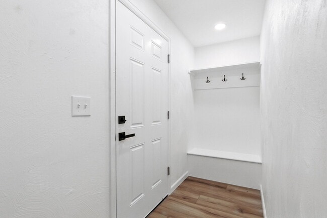 Building Photo - 10863 W 67th Pl