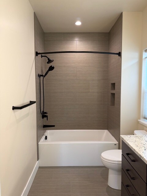 Building Photo - 1404 NW Kingston Ave