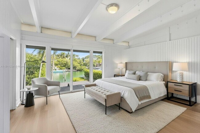 Building Photo - 4 Harbor Point