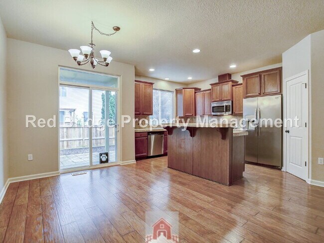 Building Photo - 14286 Russ Wilcox Way