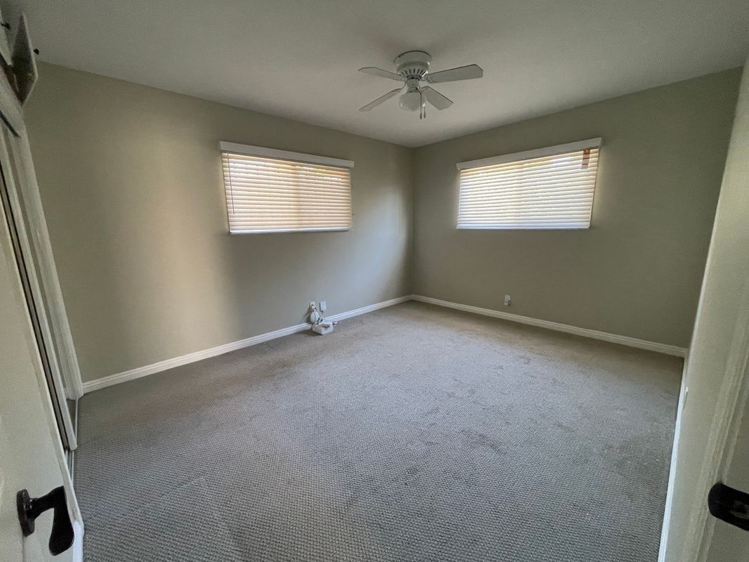 Building Photo - 1029 W 122nd St