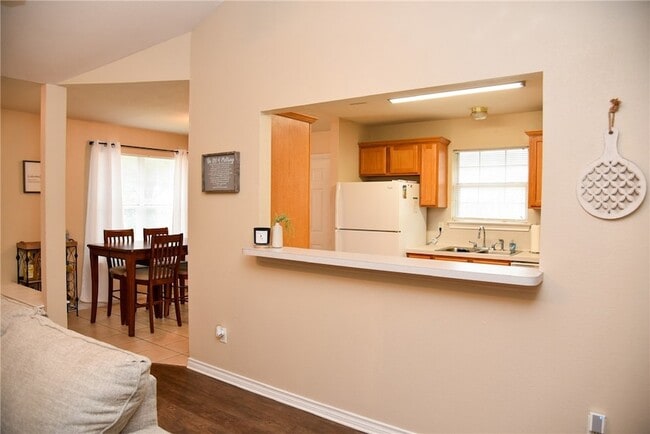 Building Photo - 3813 Oldenburg Ln