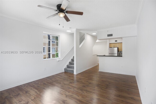 Building Photo - 2941 NE 185th St