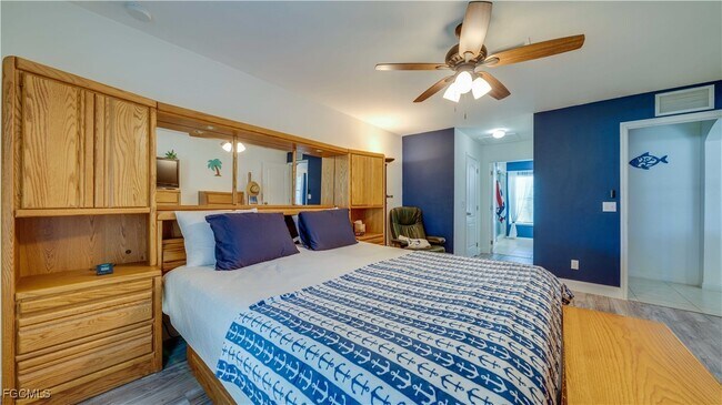 Building Photo - 3322 NW 5th Terrace