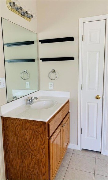 Building Photo - 3815 Lagoona Dr