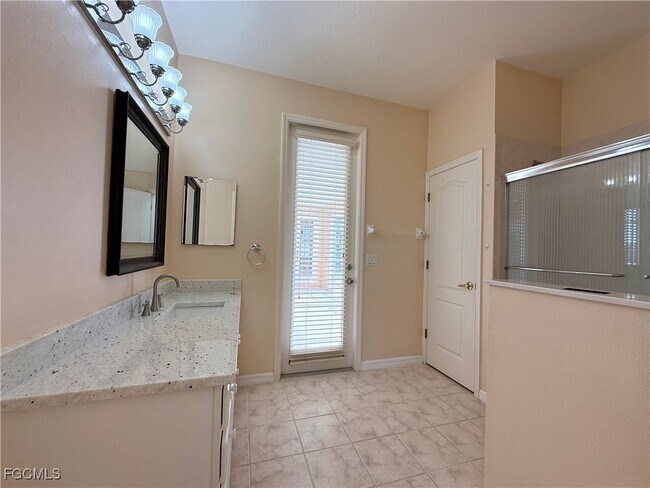 Building Photo - 1700 SW 30th Terrace