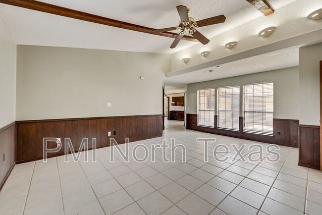 Building Photo - 3009 Malibu Pl