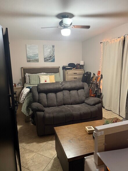 Building Photo - 16 Gridley St