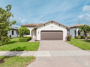 Building Photo - 5045 Arancia Ln