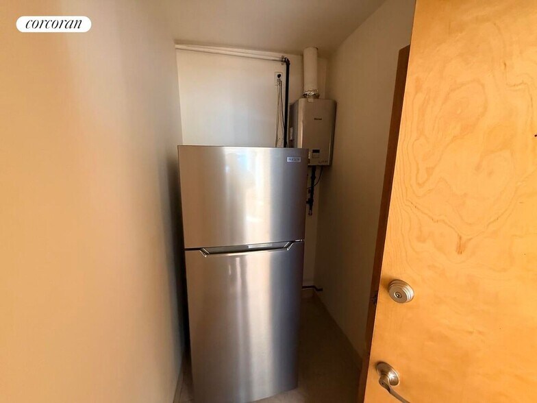 Building Photo - 467-469 Vanderbilt Ave