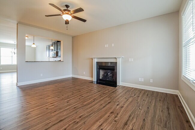 Building Photo - 45 Oakton Dr