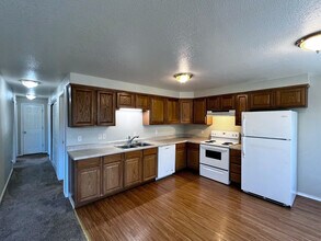 Building Photo - 1041 8th Ave
