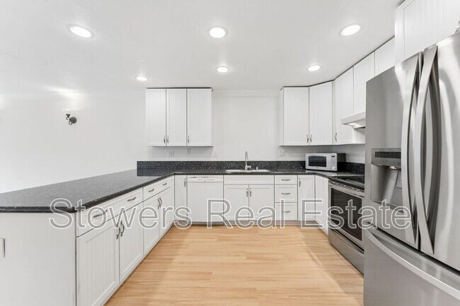 Building Photo - 2406 Talavera Dr